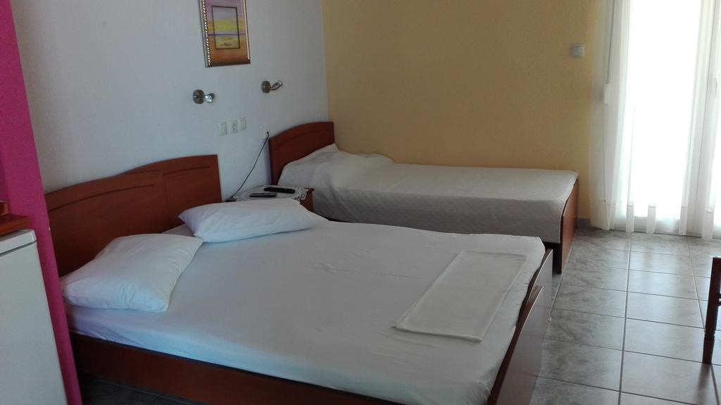 Familia Hotel Loutra Volvis エクステリア 写真
