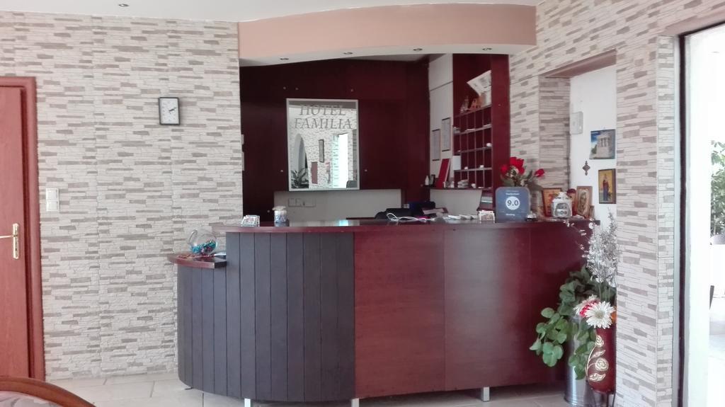 Familia Hotel Loutra Volvis エクステリア 写真